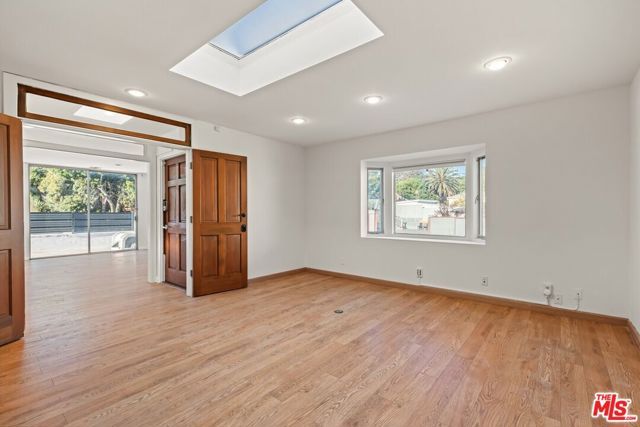 2951 Lincoln Boulevard, Santa Monica, CA 90405