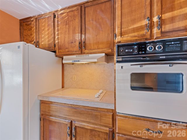 37 George Circle, Maggie Valley, NC 28751