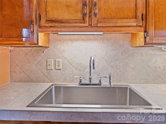 37 George Circle, Maggie Valley, NC 28751