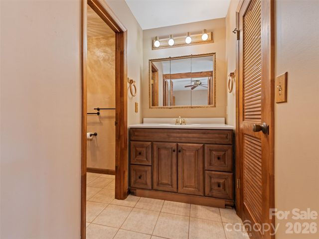 37 George Circle, Maggie Valley, NC 28751