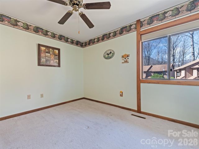 37 George Circle, Maggie Valley, NC 28751