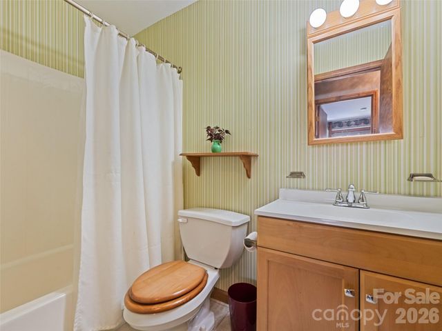 37 George Circle, Maggie Valley, NC 28751