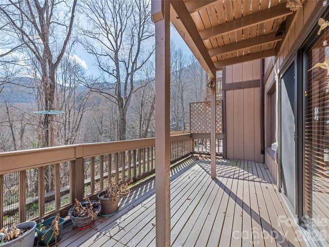 37 George Circle, Maggie Valley, NC 28751