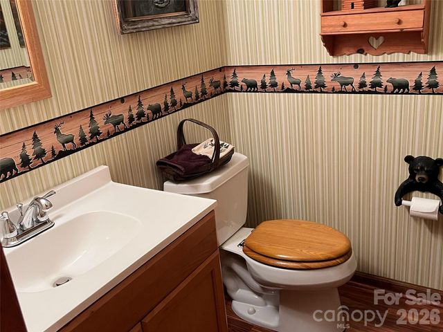 37 George Circle, Maggie Valley, NC 28751