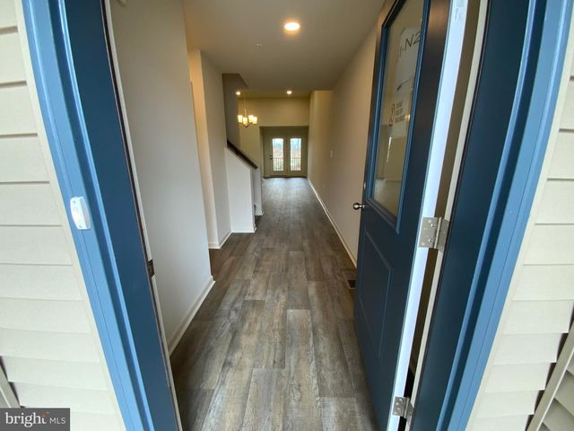7216 WHITE OAK BLVD, Harrisburg, PA 17112