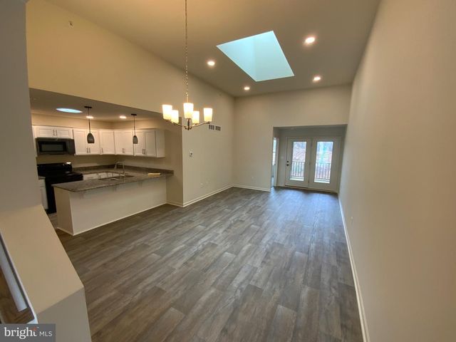 7216 WHITE OAK BLVD, Harrisburg, PA 17112