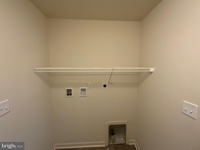 7216 WHITE OAK BLVD, Harrisburg, PA 17112