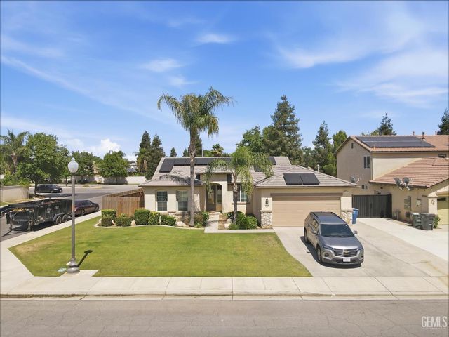 7214 Sleepy Lagoon Drive, Bakersfield, CA 93312