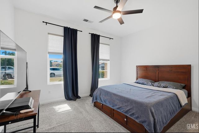 7214 Sleepy Lagoon Drive, Bakersfield, CA 93312