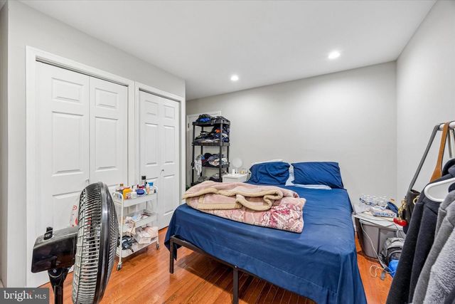 1909 S BROAD ST, Philadelphia, PA 19148