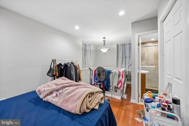 1909 S BROAD ST, Philadelphia, PA 19148