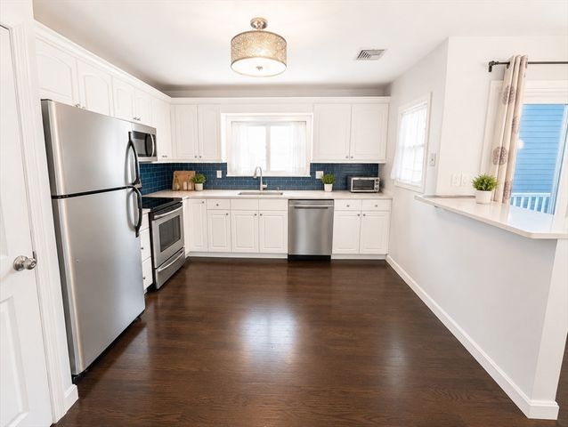 331 W 4th St 331, Boston, MA 02127