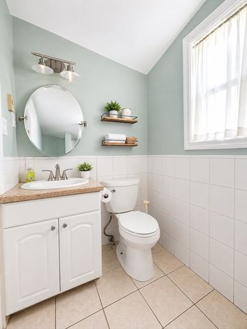 331 W 4th St 331, Boston, MA 02127