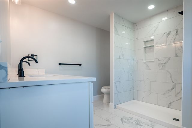 126 Wheeler St, Fall River, MA 02724