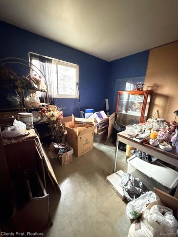 1033 Chopin Street, Troy, MI 48083