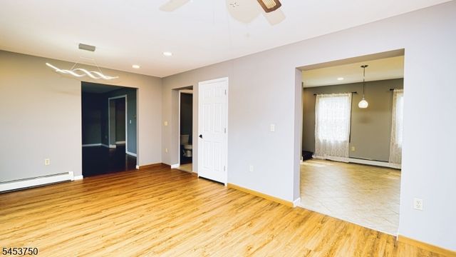 38 Dogwood Dr, Newton Town, NJ 07860