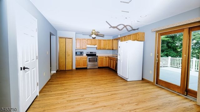 38 Dogwood Dr, Newton Town, NJ 07860