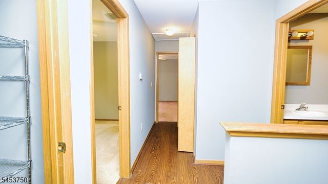 38 Dogwood Dr, Newton Town, NJ 07860