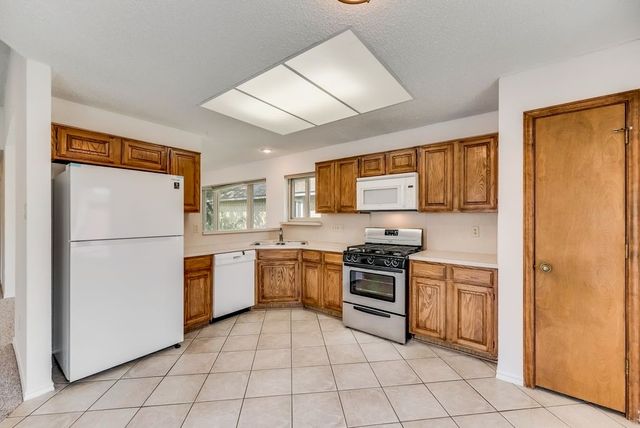 2031 Lansdown Drive, Carrollton, TX 75010