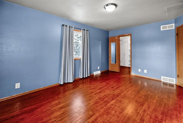 N39W5483 Wilshire DRIVE, Cedarburg, WI 53012