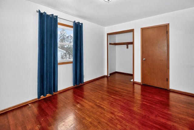 N39W5483 Wilshire DRIVE, Cedarburg, WI 53012