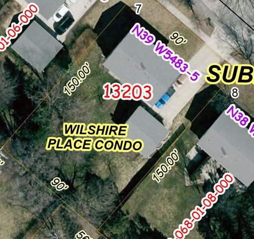N39W5483 Wilshire DRIVE, Cedarburg, WI 53012