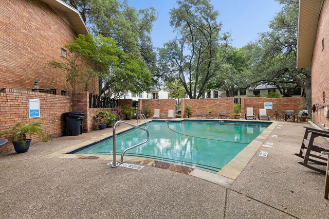 10021 Regal Park Lane 108, Dallas, TX 75230