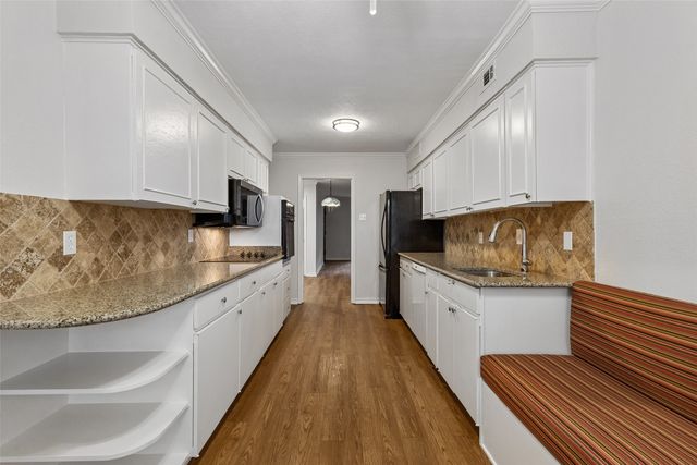 10021 Regal Park Lane 108, Dallas, TX 75230