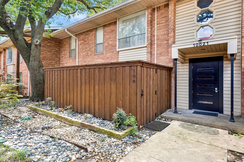 10021 Regal Park Lane 108, Dallas, TX 75230