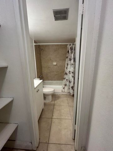 1805 Sans Souci Boulevard 507, North Miami, FL 33181