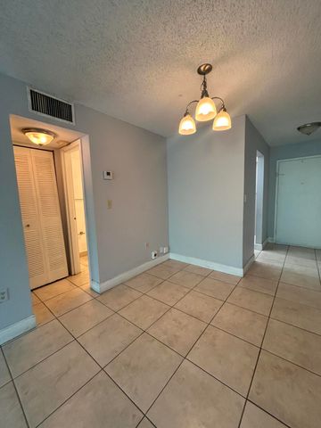 1805 Sans Souci Boulevard 507, North Miami, FL 33181