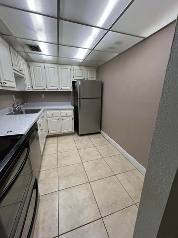 1805 Sans Souci Boulevard 507, North Miami, FL 33181