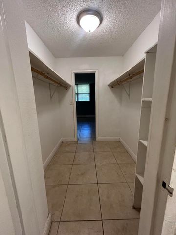 1805 Sans Souci Boulevard 507, North Miami, FL 33181