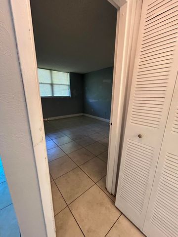 1805 Sans Souci Boulevard 507, North Miami, FL 33181