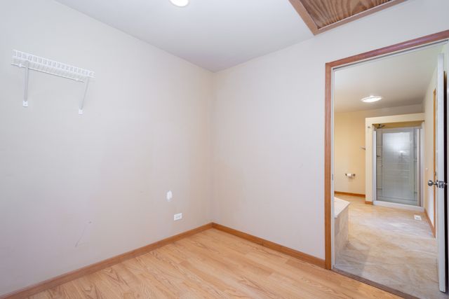 35861 N Fuller Road, Gurnee, IL 60031