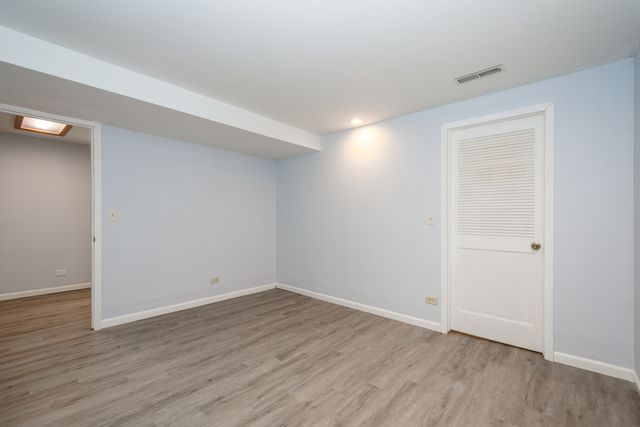 35861 N Fuller Road, Gurnee, IL 60031