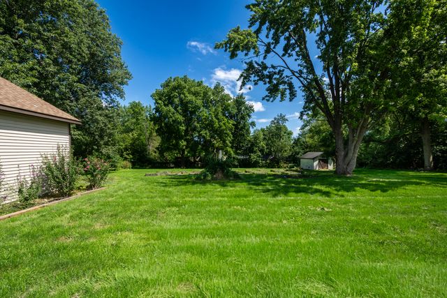 35861 N Fuller Road, Gurnee, IL 60031