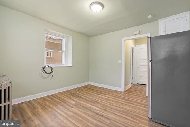 112 E TOWNSHIP LINE RD, Havertown, PA 19083