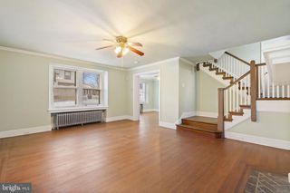 112 E TOWNSHIP LINE RD, Havertown, PA 19083