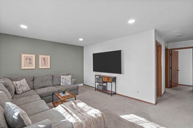 4510 White Aspen Road, Madison, WI 53704