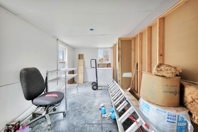 2116 N Fairview Ave, Wichita, KS 67203