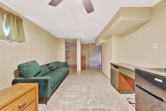 2116 N Fairview Ave, Wichita, KS 67203