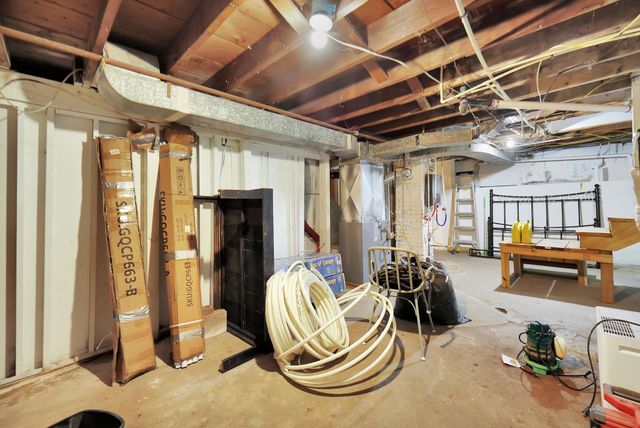 2116 N Fairview Ave, Wichita, KS 67203