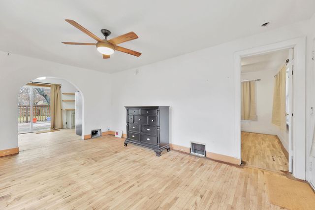 2116 N Fairview Ave, Wichita, KS 67203