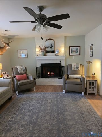 8511 Peaks Rd, Hanover, VA 23069