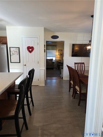 8511 Peaks Rd, Hanover, VA 23069