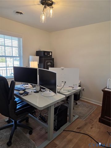 8511 Peaks Rd, Hanover, VA 23069