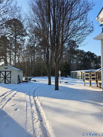 8511 Peaks Rd, Hanover, VA 23069