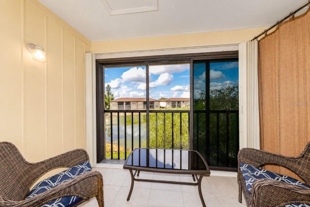 25100 SANDHILL BOULEVARD J-201, Punta Gorda, FL 33983