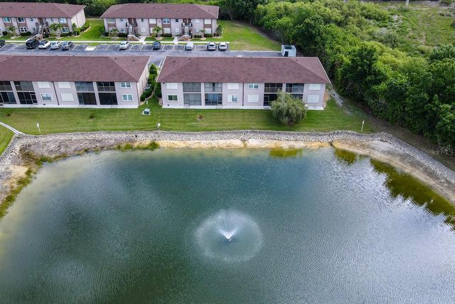 25100 SANDHILL BOULEVARD J-201, Punta Gorda, FL 33983
